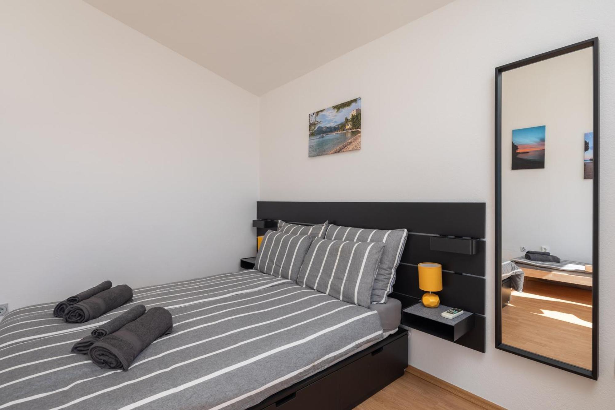 Sunshine Suites Omiš Exteriör bild