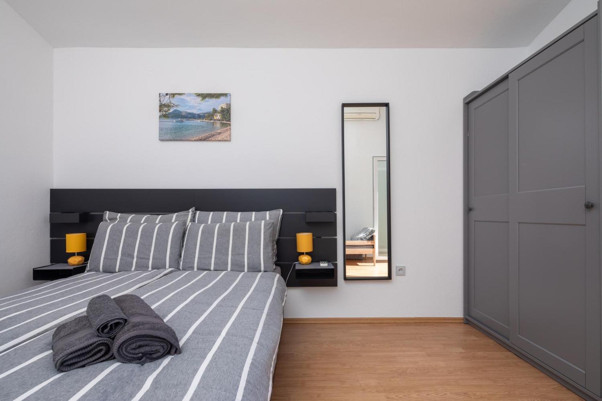 Sunshine Suites Omiš Exteriör bild