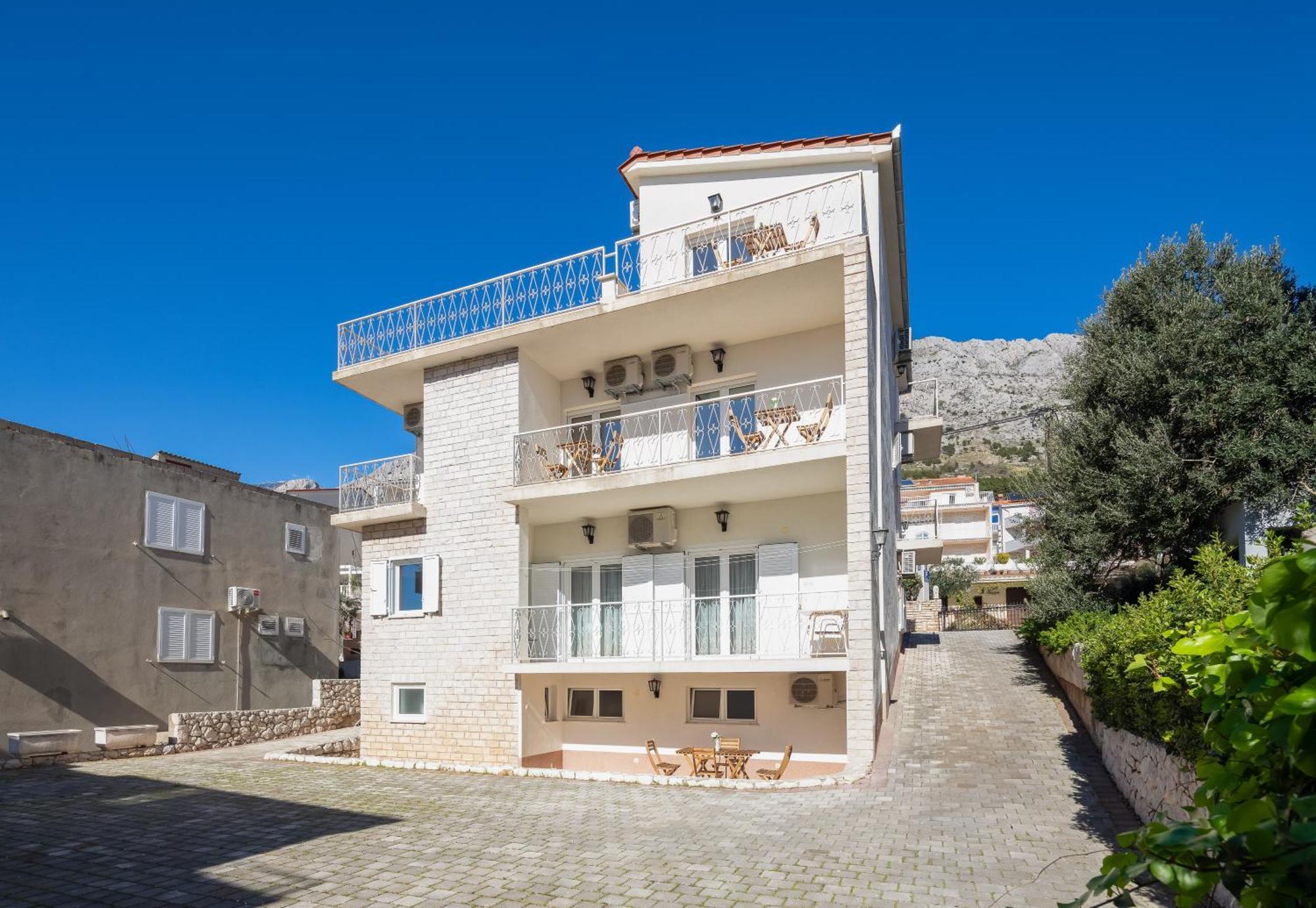 Sunshine Suites Omiš Exteriör bild