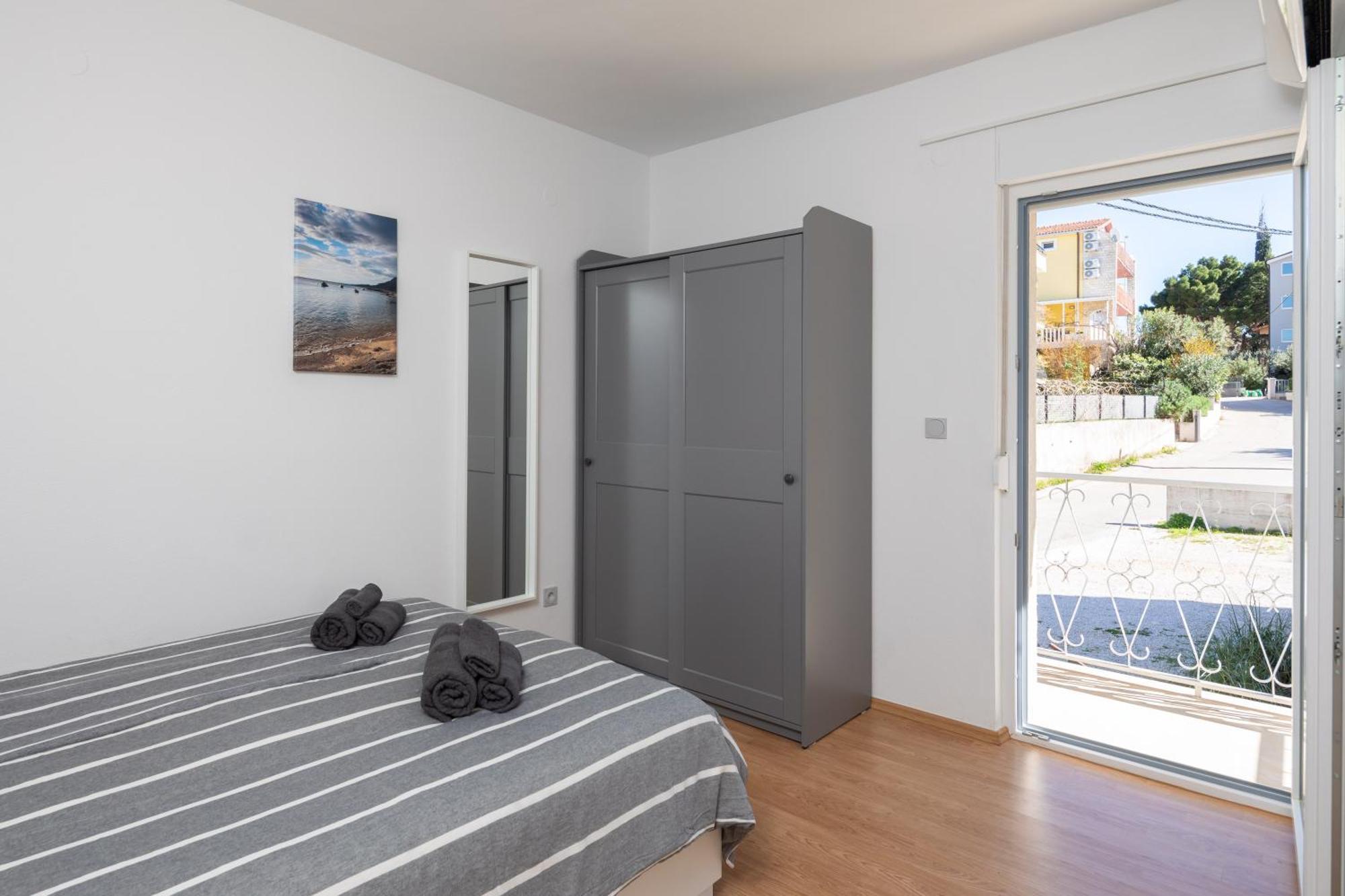 Sunshine Suites Omiš Exteriör bild