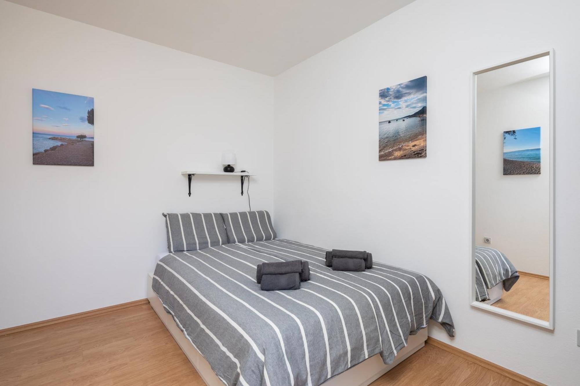 Sunshine Suites Omiš Exteriör bild