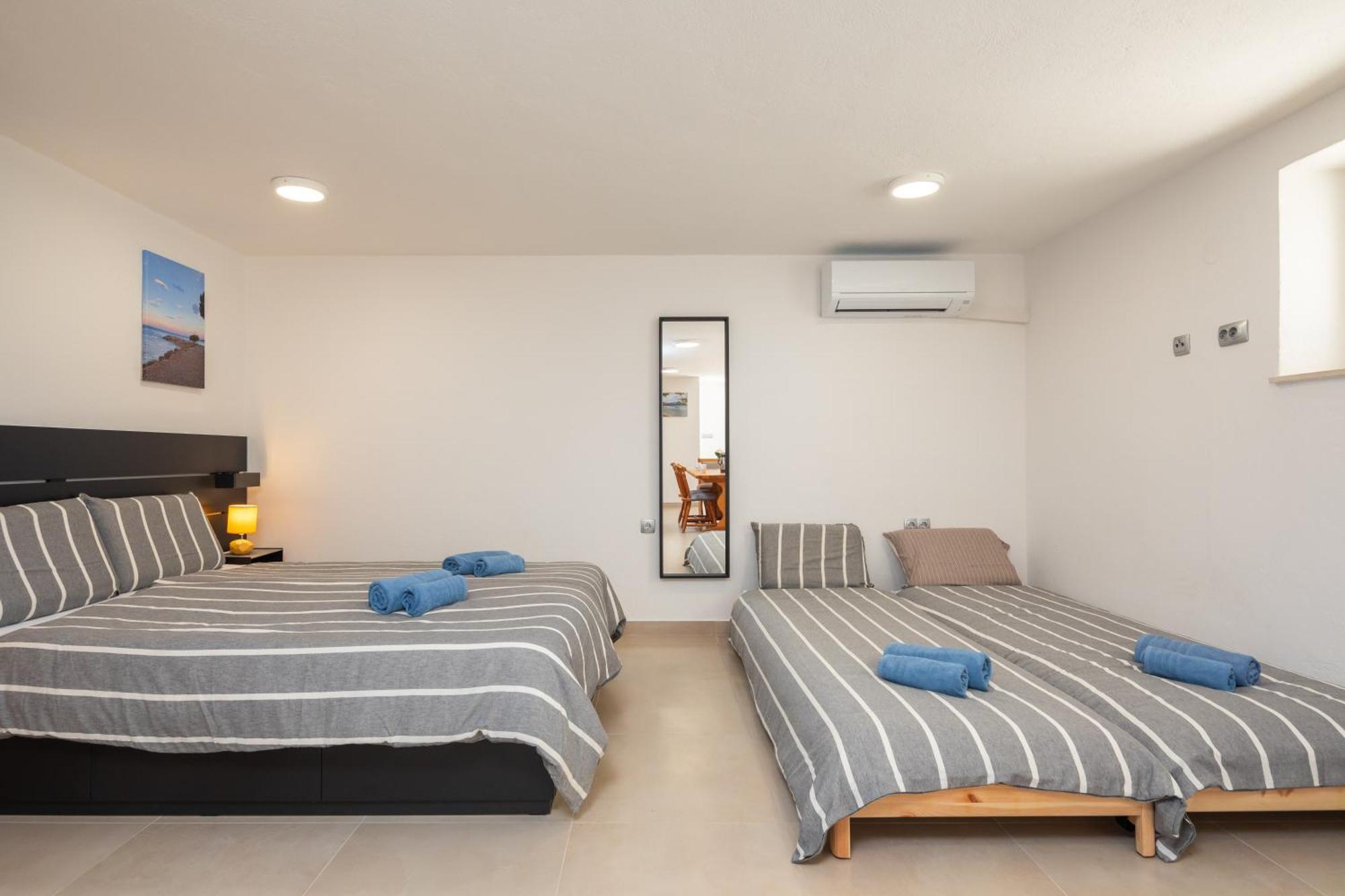 Sunshine Suites Omiš Exteriör bild