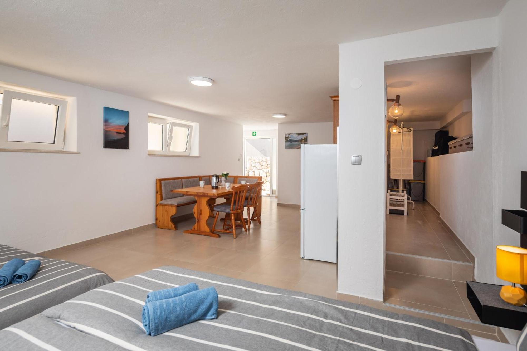 Sunshine Suites Omiš Exteriör bild